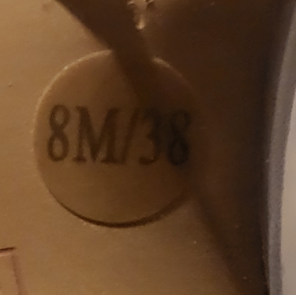 Heels - Picture 2 of 2